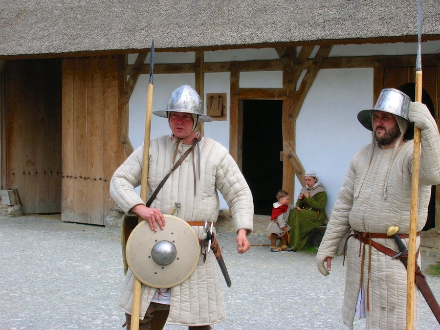 Bachritterburg Kanzach, Oberschwaben 05-09