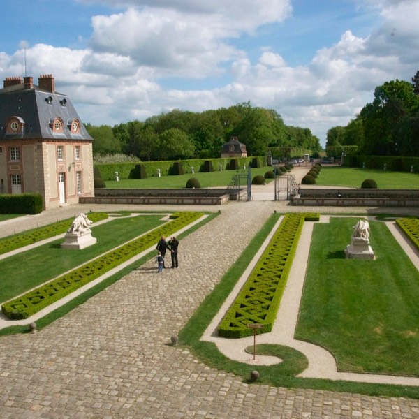 Chateau Breteuil,
Ile-de-France 05-13