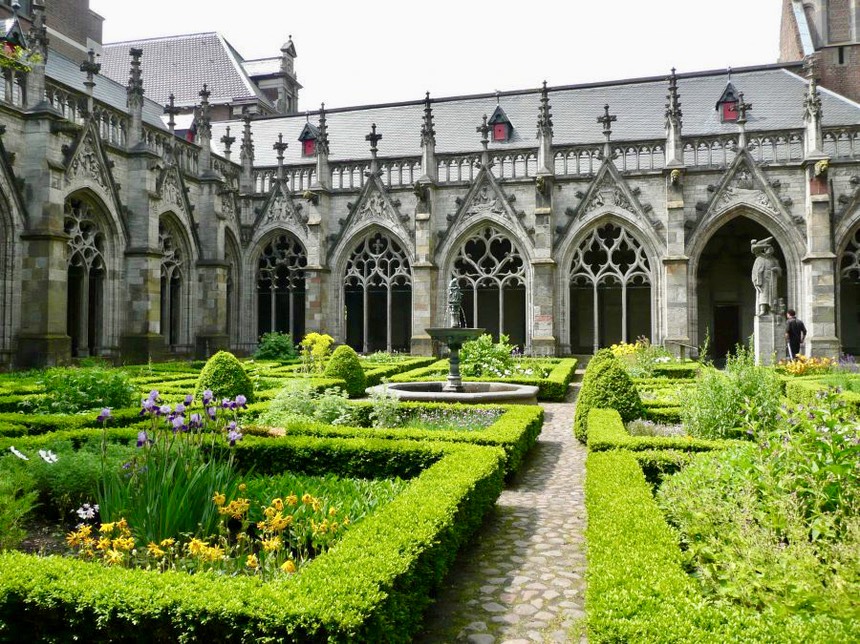 Cloisters3
